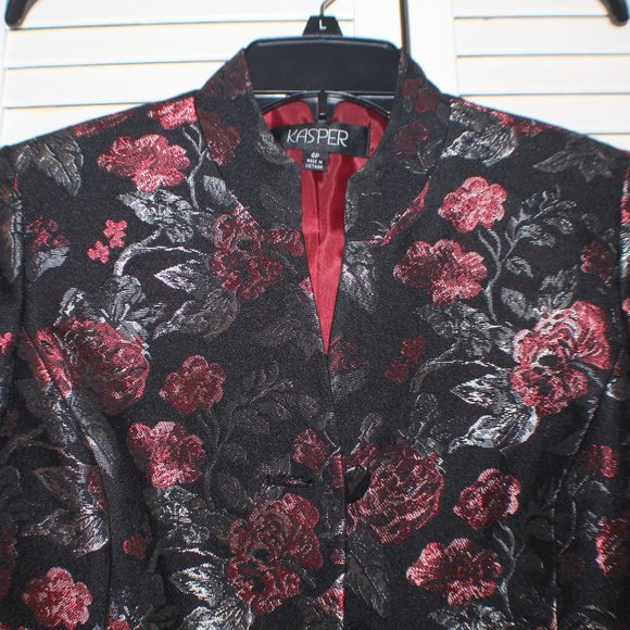 LOVELY FORAL JACKET - Picture 2 of 2